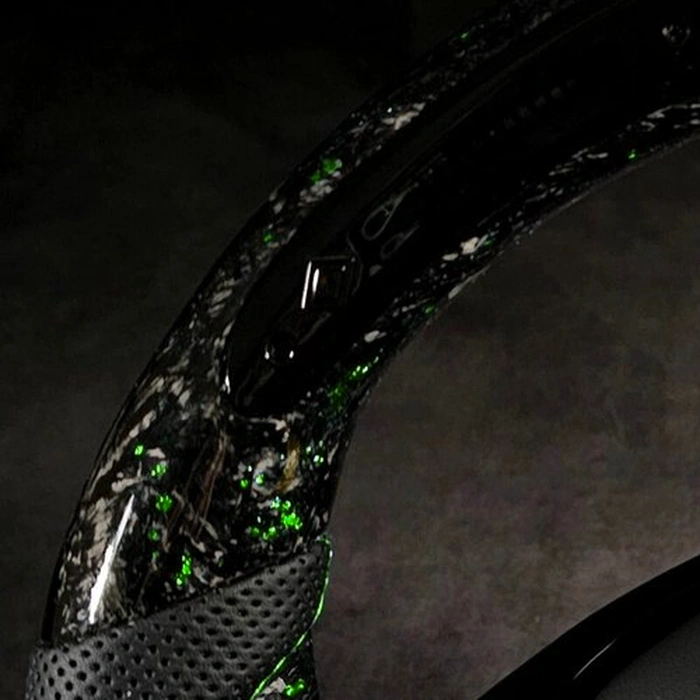 Forged Carbon Grün
